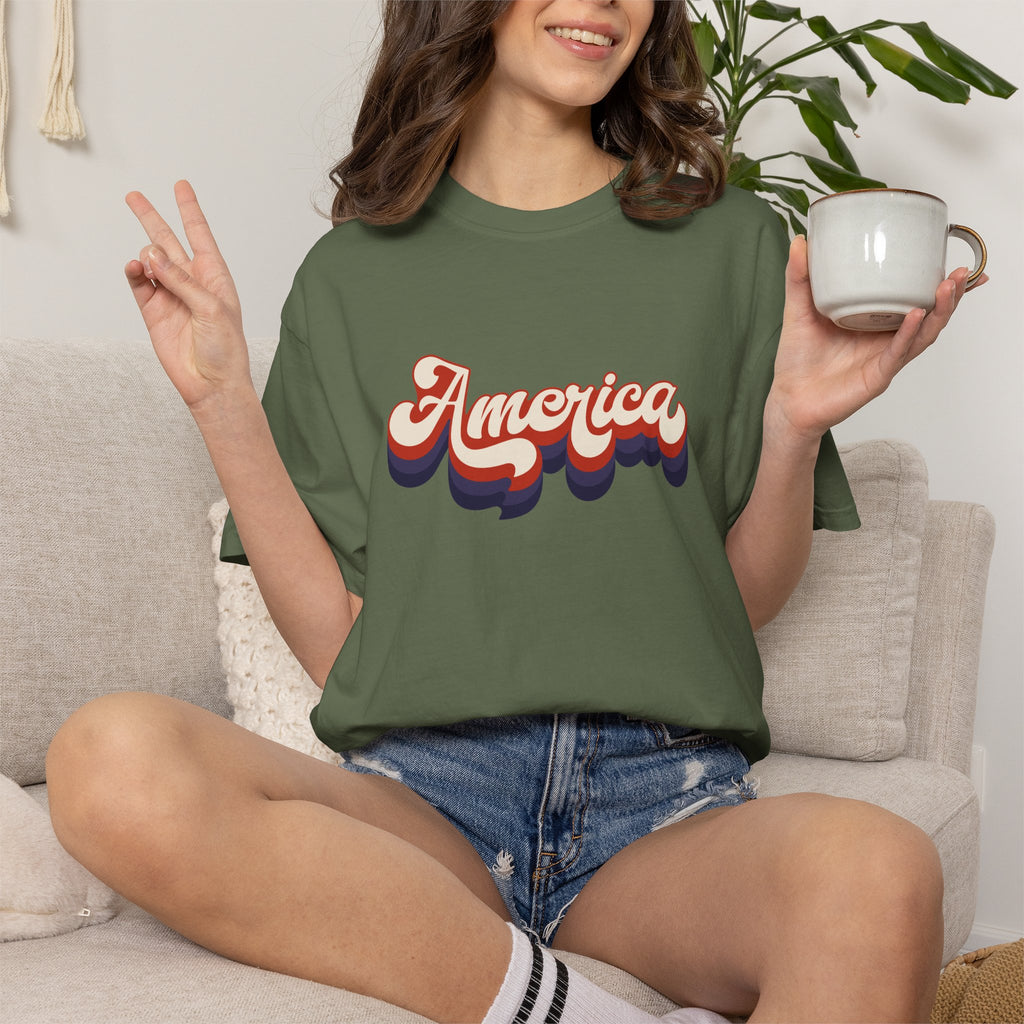 Retro 'America' T-Shirt — Vintage 70s Patriotic Graphic Tee