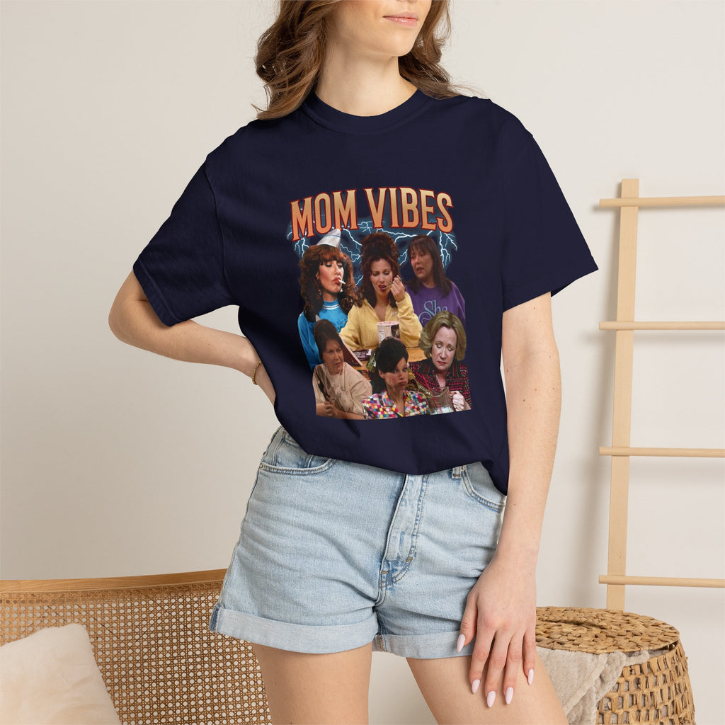 Mom Vibes Graphic T-Shirt — Retro Mom Squad Vintage Style Tee