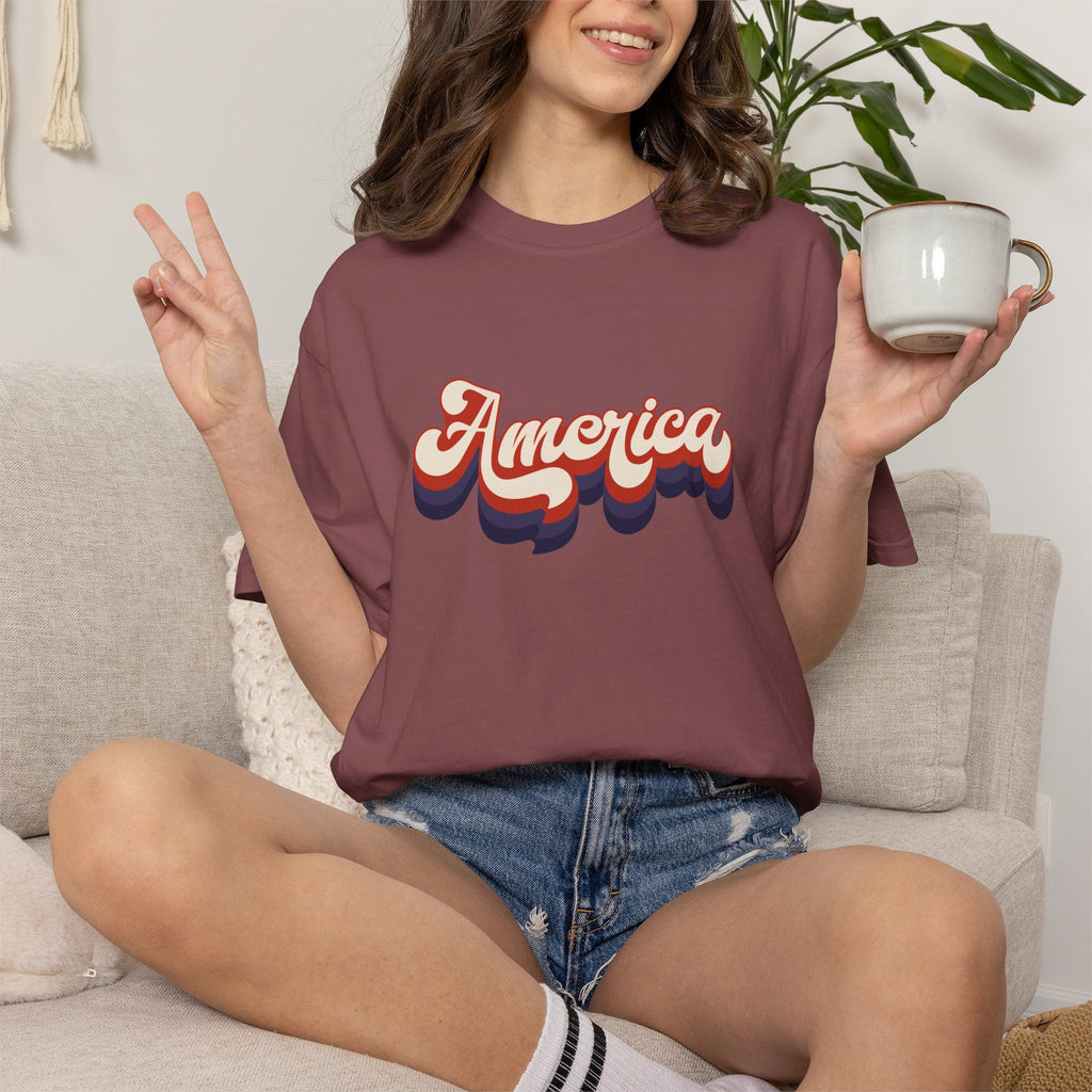 Retro 'America' T-Shirt — Vintage 70s Patriotic Graphic Tee