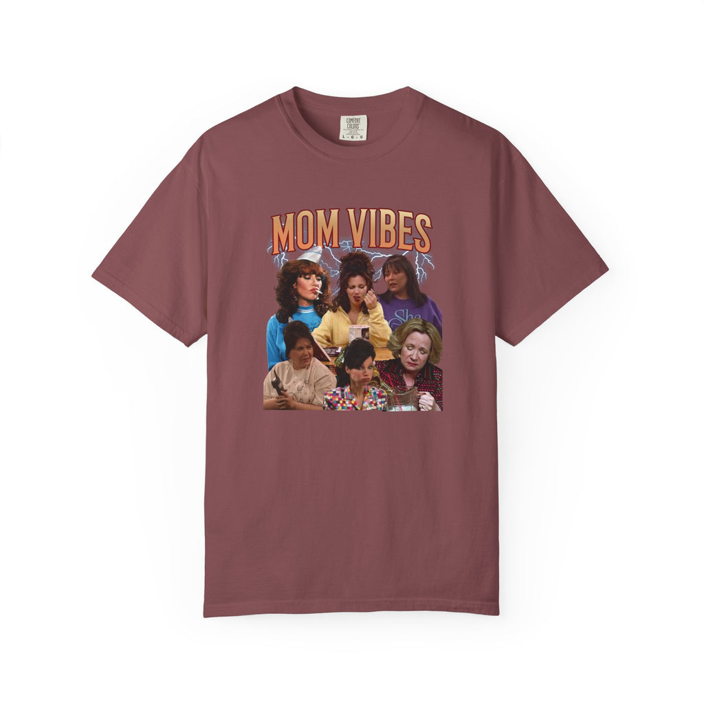 Mom Vibes Graphic T-Shirt — Retro Mom Squad Vintage Style Tee