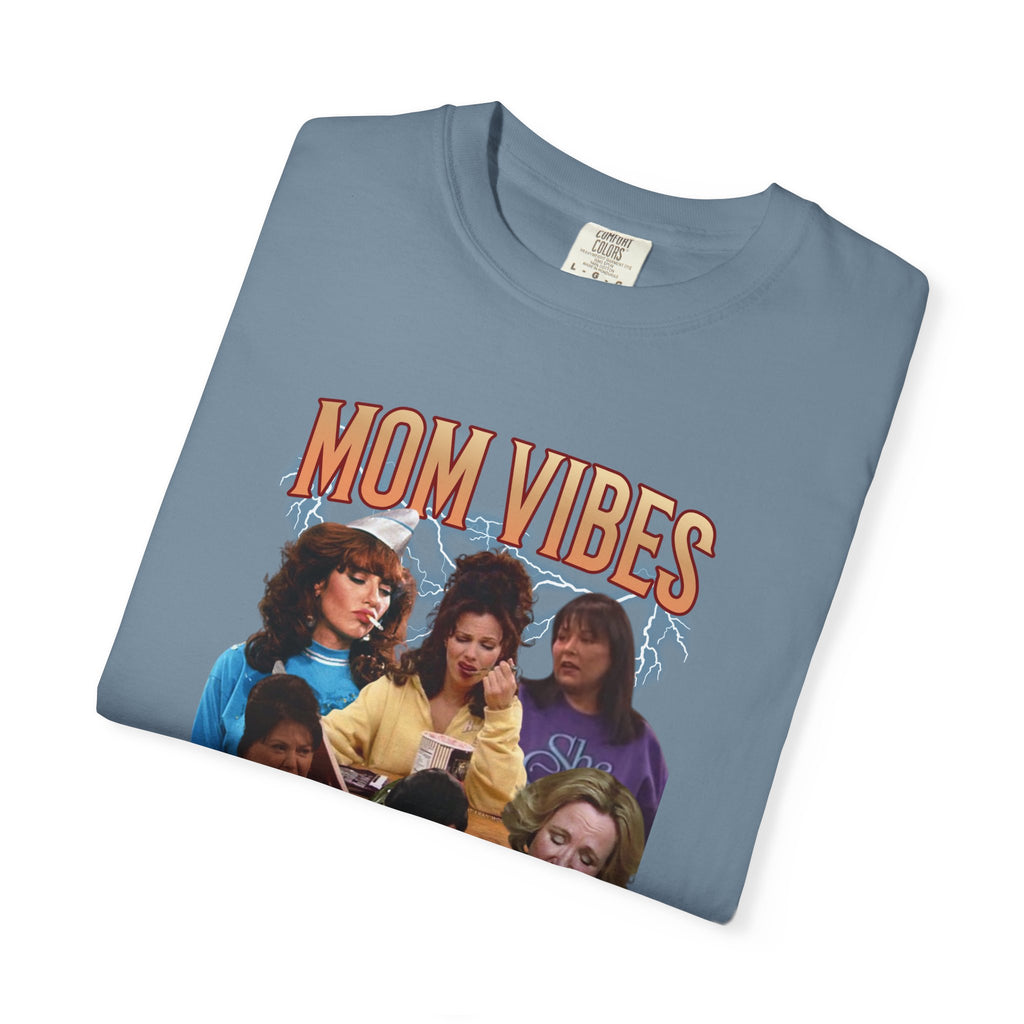 Mom Vibes Graphic T-Shirt — Retro Mom Squad Vintage Style Tee