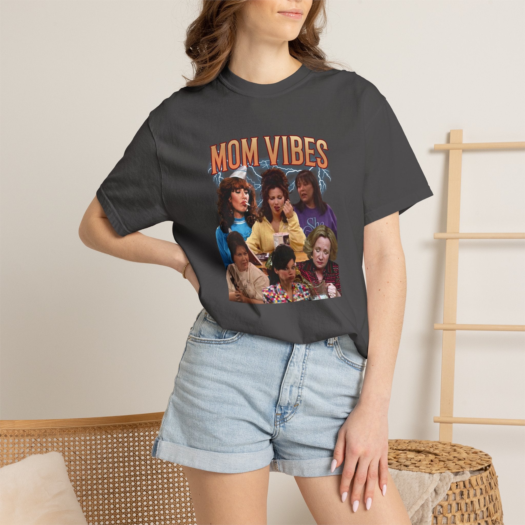 Mom Vibes Graphic T-Shirt — Retro Mom Squad Vintage Style Tee
