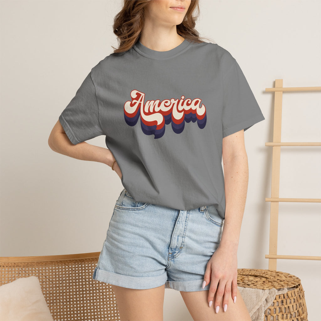 Retro 'America' T-Shirt — Vintage 70s Patriotic Graphic Tee