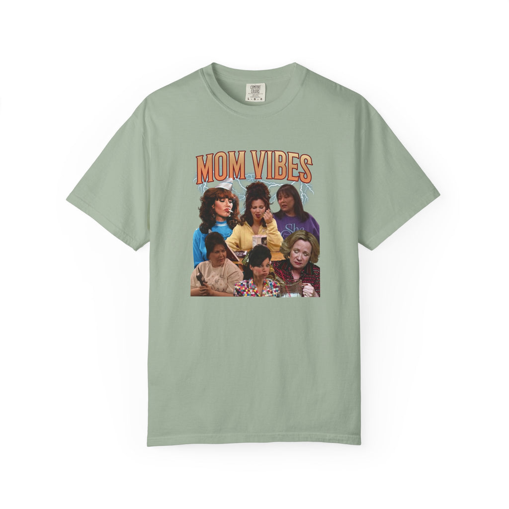 Mom Vibes Graphic T-Shirt — Retro Mom Squad Vintage Style Tee