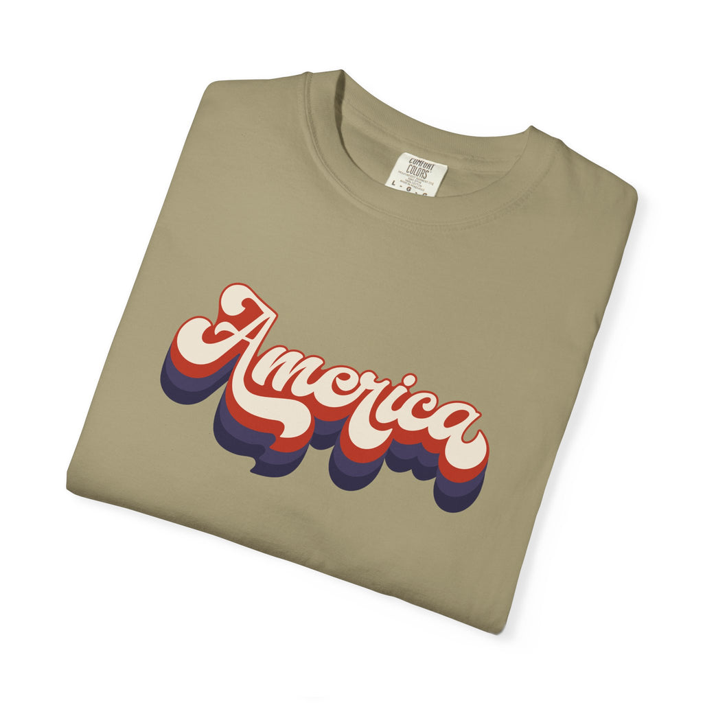 Retro 'America' T-Shirt — Vintage 70s Patriotic Graphic Tee