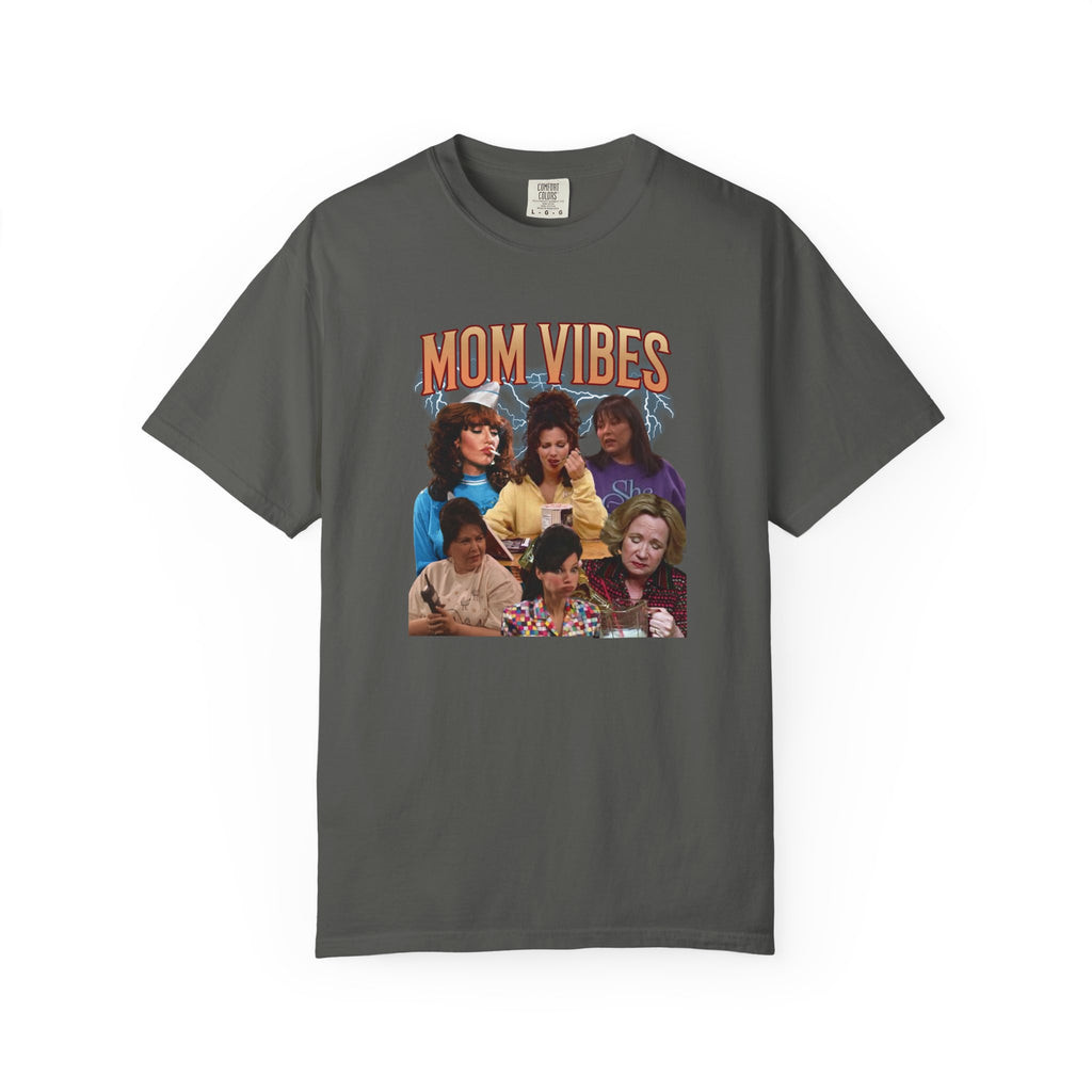 Mom Vibes Graphic T-Shirt — Retro Mom Squad Vintage Style Tee