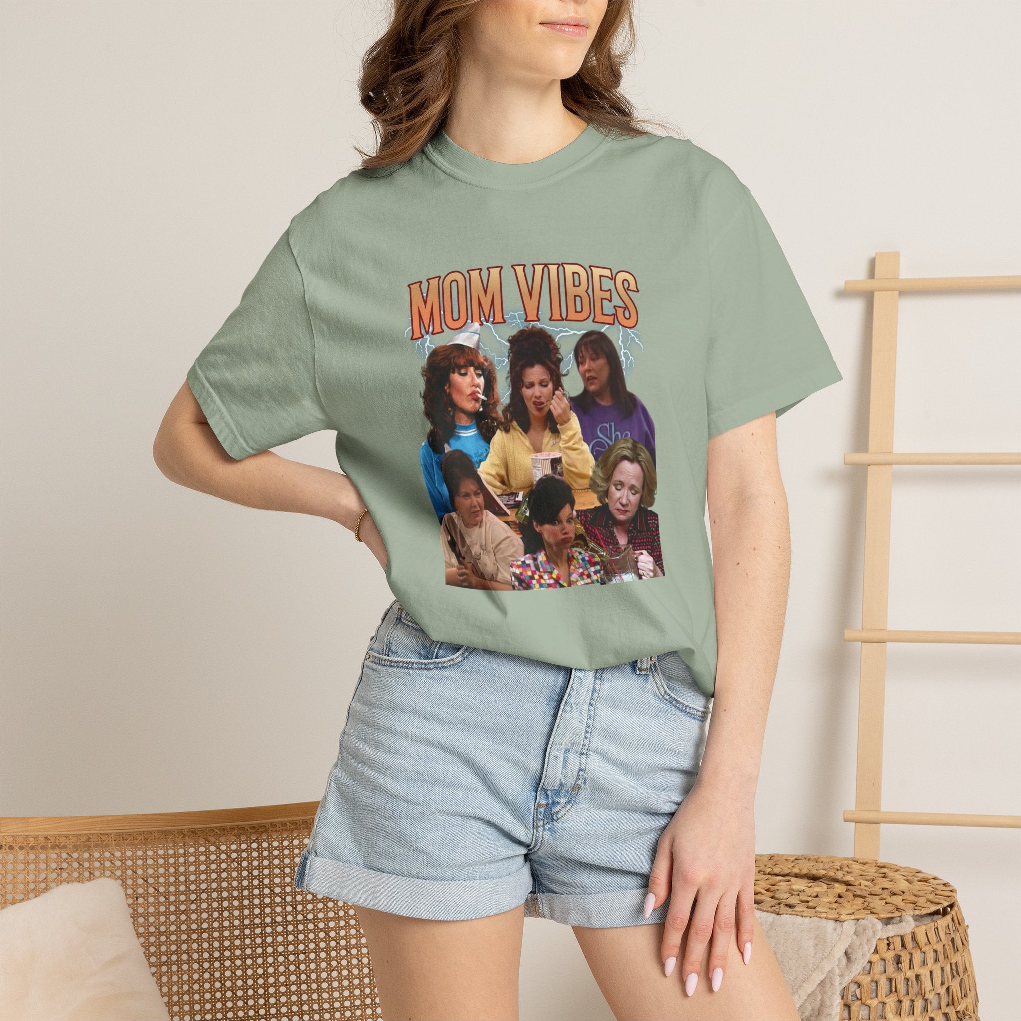 Mom Vibes Graphic T-Shirt — Retro Mom Squad Vintage Style Tee