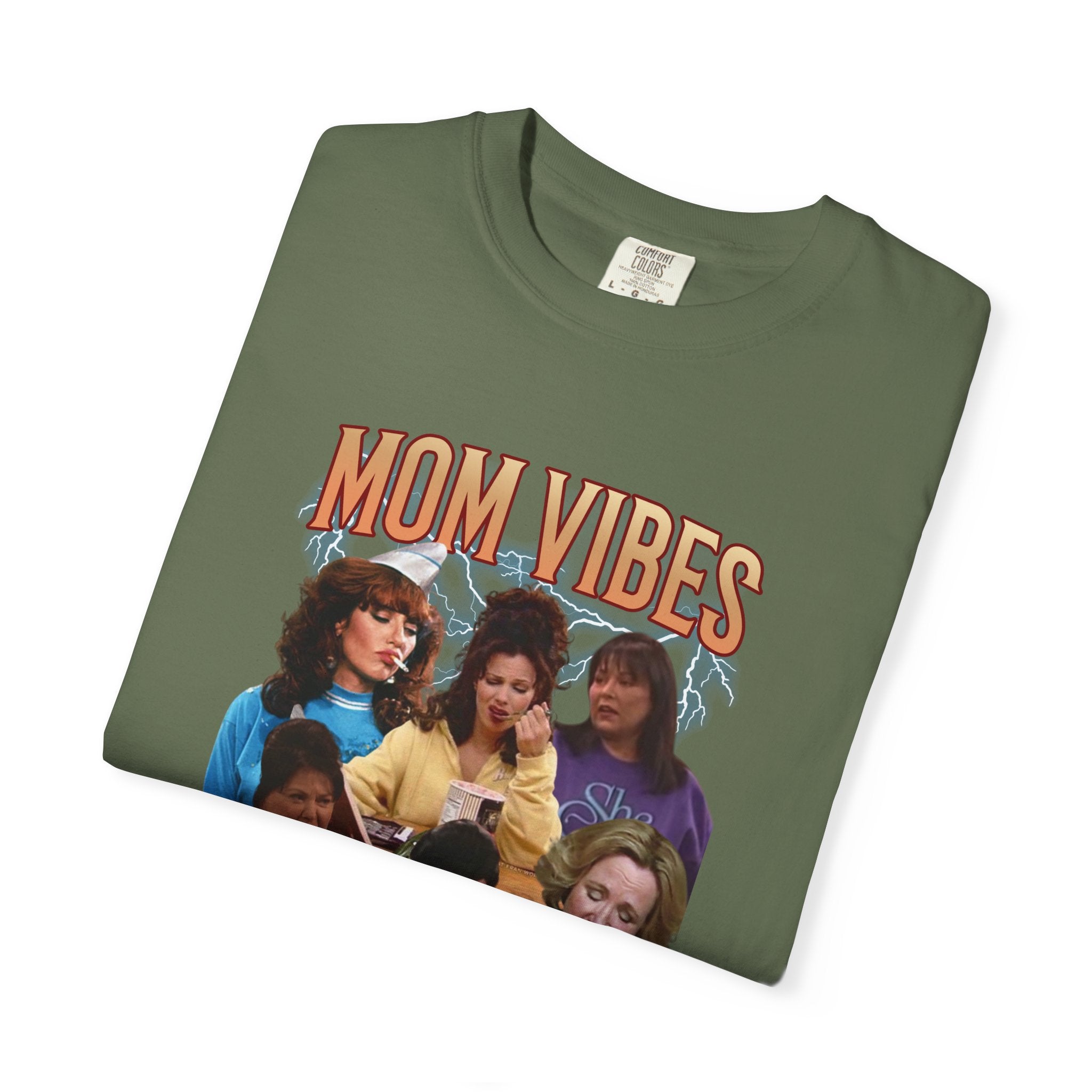 Mom Vibes Graphic T-Shirt — Retro Mom Squad Vintage Style Tee